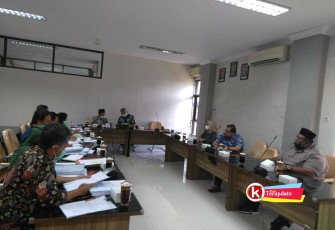Hearing Komisi IV DPRD Kabupaten Blitar dengan Direksi RSUD Srengat Kabupaten Blitar, 4 Juni 2021. (foto : Faisal NR / klikwarta.com Blitar)