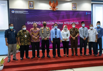 Foto Bersama Kepala KPPN Mukomuko dan Peserta Sharing Session Zona Integritas