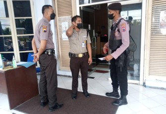 Jajaran Polresta Pekalongan gencarkan patroli bersenjata, Sabtu 6/11/2021