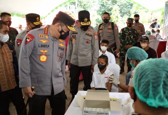 Kapolri Sebut Peran Tokoh Lintas Agama Bantu Percepatan Vaksinasi di Labuan Bajo