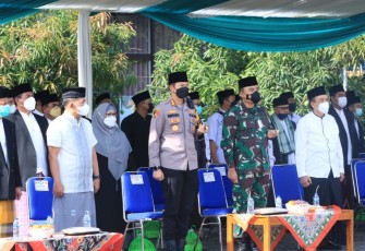 Kapolres Garut Hadiri Upacara Peringatan Hari Santri Nasional Tingkat Kabupaten Garut Tahun 2021