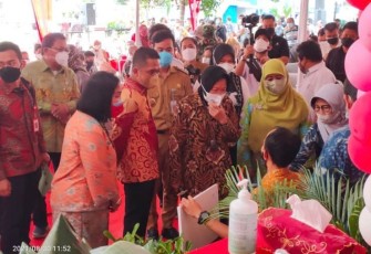 Penyerahan Bantuan ATENSI Kemensos Bagi Penyandang Disabilitas