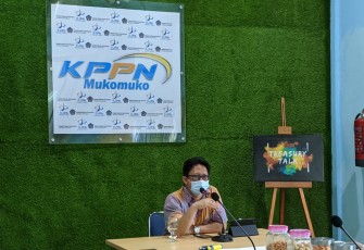 Kepala KPPN Mukomuko Membuka FGD Relaksasi Penyaluran BLT Dana Desa yang Dilaksanakan Secara Daring