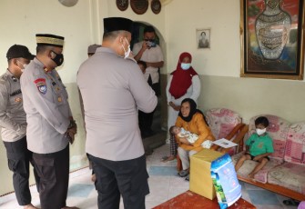 Kapolres Karimun Bantu Anak Penderita Penyakit Usus Buntu