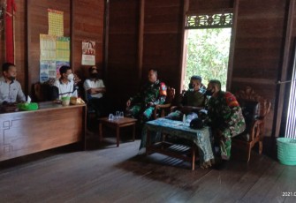 Dandim 1016/PLK Hadiri Undangan Makan Bersama di Rumah Warga Desa Dahian Tambuk
