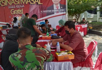 TNI AD Amankan Vaksinasi Dosis 2 di Rumah Aspirasi