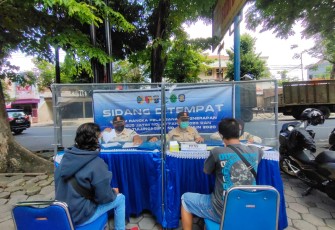 Ops Yustisi di Ruko Nirwana Plaza Polres Tulungagung dan Satgas Covid 19 Jaring 3 Pelanggar Prokes