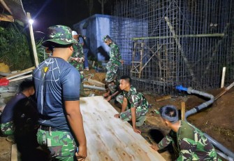 Satgas TMMD Tak Kenal Waktu Dalam Bekerja