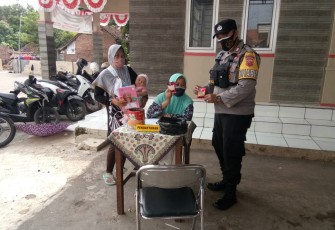 Bhabinkamtibmas Polsek Majalengka Kota Berikan Himbauan Prokes