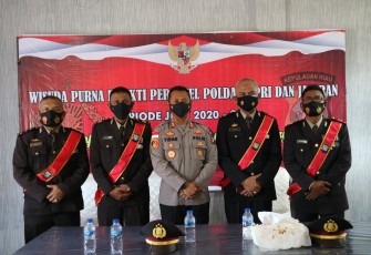 Kapolres Bintan Lepas Personil Polres yang Purna Tugas 