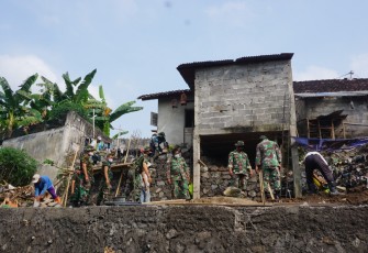 PEMBANGUNAN TALUD TMMD REGULER 111 KODIM 0734/KOTA YOGYAKARTA.