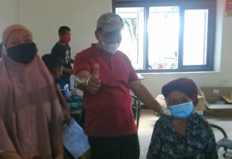 Salah seorang lansia  87 thn, yg menerima vaksinasi Covid-19