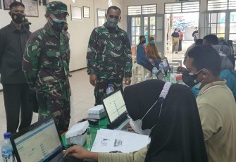 Kasdim Bojonegoro Tinjau Kegiatan Serbuan Vaksinasi Nasional Naker Unit MPS