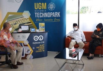  Ketua DPD RI saat kunjungi  pusat laboratorium GeNose UGM beberapa waktu yang lalu 