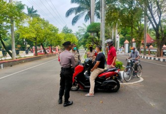 Jajaran Polres Pekalongan Kota, Polda Jaten, terus melakukan himbauan kepada warganya tetap berdisiplin mematuhi Prokes