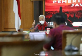 Gubernur Jawa Tengah Ganjar Pranowo Saat Koordinasi Bupati Blora 