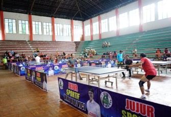 Lomba tenis meja antar ASN