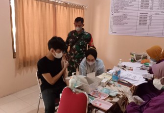Vaksinasi untuk pelajar