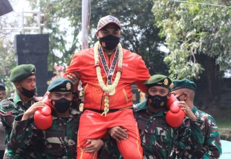  Kopda Willis Boy Riripov, atlet tinju Yonif Mekanis Raider 413/Bremoro Kostrad.