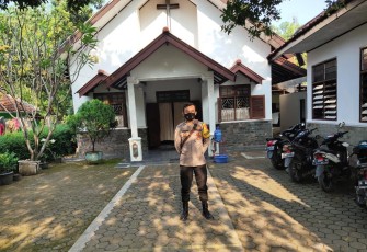 Polsek Dawuan PAM Gereja Di Hari Minggu Sesuai Protokol Kesehatan Covid-19