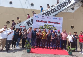 Foto bersama usai pelaksanaan coffe morning