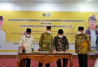  Pemerintah Provinsi Bengkulu dan Pemerintah Provinsi Sumatera Barat (Sumbar) melakukan penandatanganan MoU