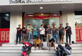 Tersangka dan barang bukti saat diamankan