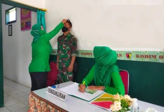  Persit Kartika Candra Kirana Cabang XV Kodim 0801/Pacitan saat Gelar Pos Bindu.