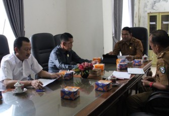 Bapemperda DPRD Kepahiang saat Rapat bersama Bagian Hukum Setda