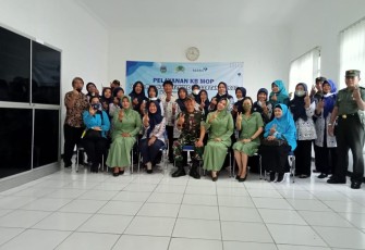 Foto bersama usai acara