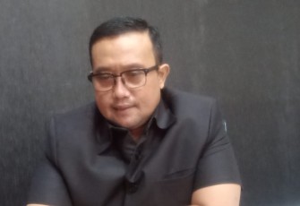Ketua Fraksi Golkar DPRD Jawa Timur Blegur Prijanggono