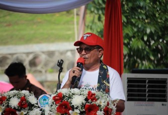 Walikota Bitung Maurits Mantiri saat memberikan sambutan pada pembukaan FPSL Kota Bitung