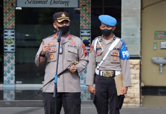 Kapolres Pekalongan Kota Polda Jateng, AKBP Wahyu Rohadi, S.I.K, saat memimpin Apel Pagi, Senin (24/1/2022)