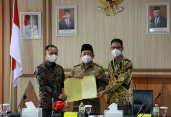 Pisah Sambut Direktur Utama PD. Bimex kepada Direktur PT. Bimex (Perseroda)