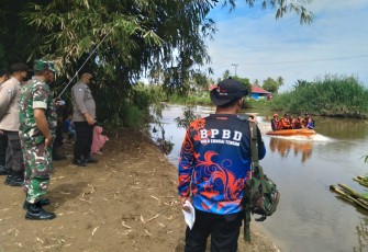Pencarian warga tenggelam di sungai Samhurang