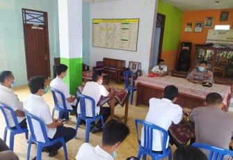 Binluh oleh Polsek Patean di Desa Curungsewu