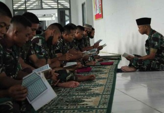 TNI AL Berduka, Prajurit Goura Victoria Laksanakan Sholat Ghaib dan Do'a Bersama