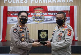 Cegah Paham Terorisme Dan Radikalisme, Divisi Humas Polri Gelar FGD di Purwakarta