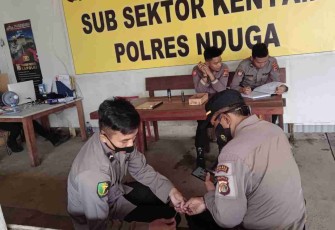 Satgas Damai Cartenz Berikan Pelayanan Kesehatan Personel Polres Nduga