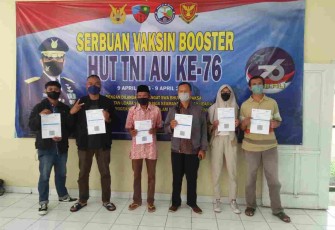 Jelang HUT TNI AU ke-76, Lanud Abd Saleh Gelar Vaksinasi Booster Covid-19