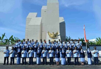 Lanud Sultan Hasanuddin Laksanakan Ziarah Sambut Peringatan ke-76 Hari TNI AU 