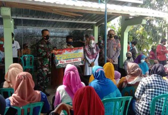 Ribuan Masyarakat Terima Bantuan BTPKLWN Melalui Jajaran Kodim Pacitan