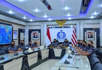 Kasal ketika membuka Rakor Pers melalui vicon