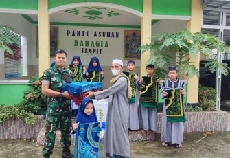 Ramadan berkah dan wujud kepedulian Dandim 1015/Sampit serahkan Sajadah ke Panti Asuhan. Jum'at (22/4/2022)