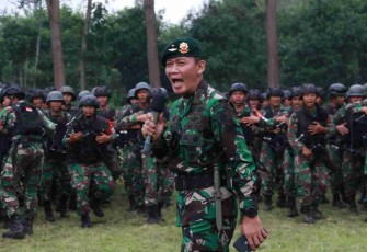 Kasdivif 2 Kostrad kobarkan semangat prajuritnya. Minggu (24/4/2022)