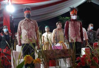 Pangdam Kasuari ( pakai masker putih) saat menghadiri pembukaan MTQ ke IX tingkat provinsi Papua Barat. Sabtu (07/05/2022)