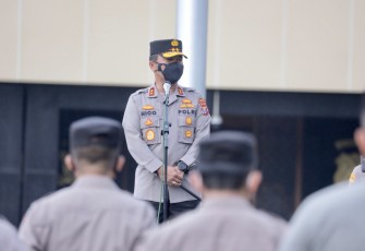 Kapolda Jatim saat pimpin apel konsolidasi dan halalbihalal di mapolda. Rabu (11/05/2022) 