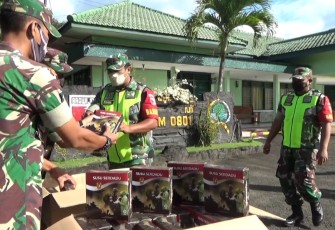 Kodim Pacitan distribusikan susu serdadu. Selasa (17/05/2022)