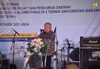 Menteri Basuki saat menghadiri pelantikan pengurus KATGATMA