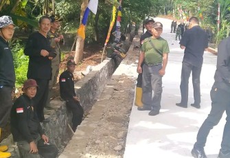 Pemerintah Kecamatan Purwakarta Ikut Berpartisipasi Sukseskan TMMD Kodim 0619 ke-113